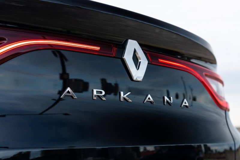 أسعار ومواصفات سيارة رينو أركانا 2024