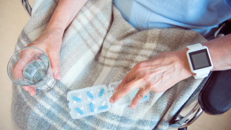 الأجهزة القابلة للارتداء حياة جديدة للمسنين
