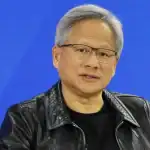 زيارة غير معلنة للرئيس التنفيذي لشركة NVIDIA إلى الصين تثير تساؤلات حول مستقبل صناعة الرقائق الإلكترونية