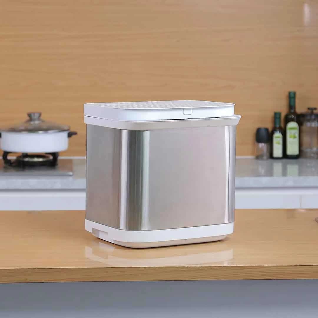 Puresky Waste Composter يحول بقايا إلى سماد.. في ست ساعات