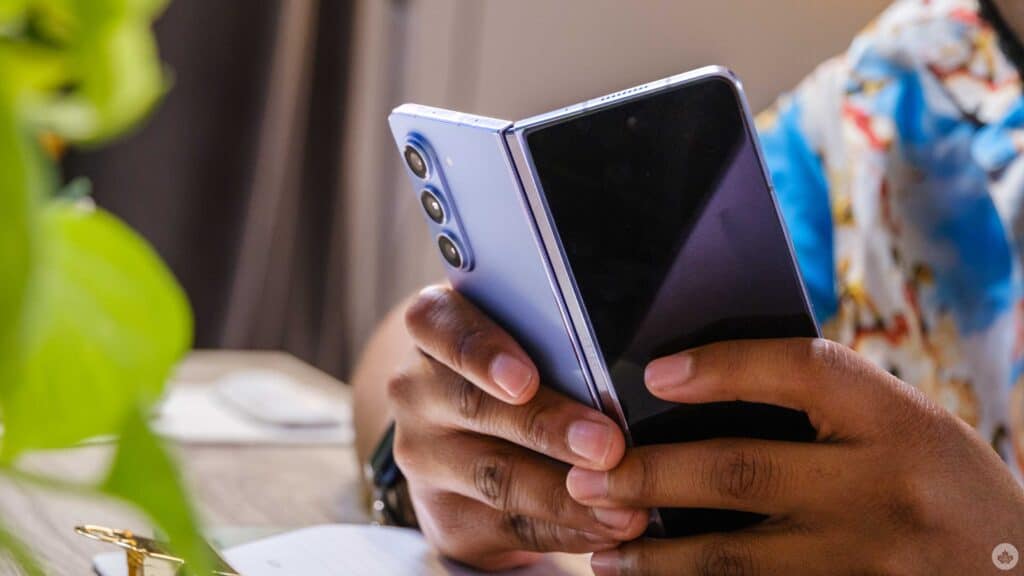 الهواتف الذكية القابلة للطي: هل هي مستقبل الهواتف الذكية؟