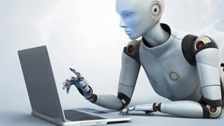 أفضل 10 أدوات للذكاء الاصطناعي لكتابة الأطروحات