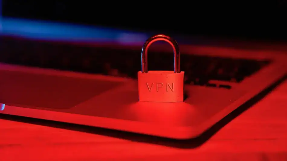 هكر روس يطورون VPN للتهرب من الرقابة.. تجارب تحكي التفاصيل