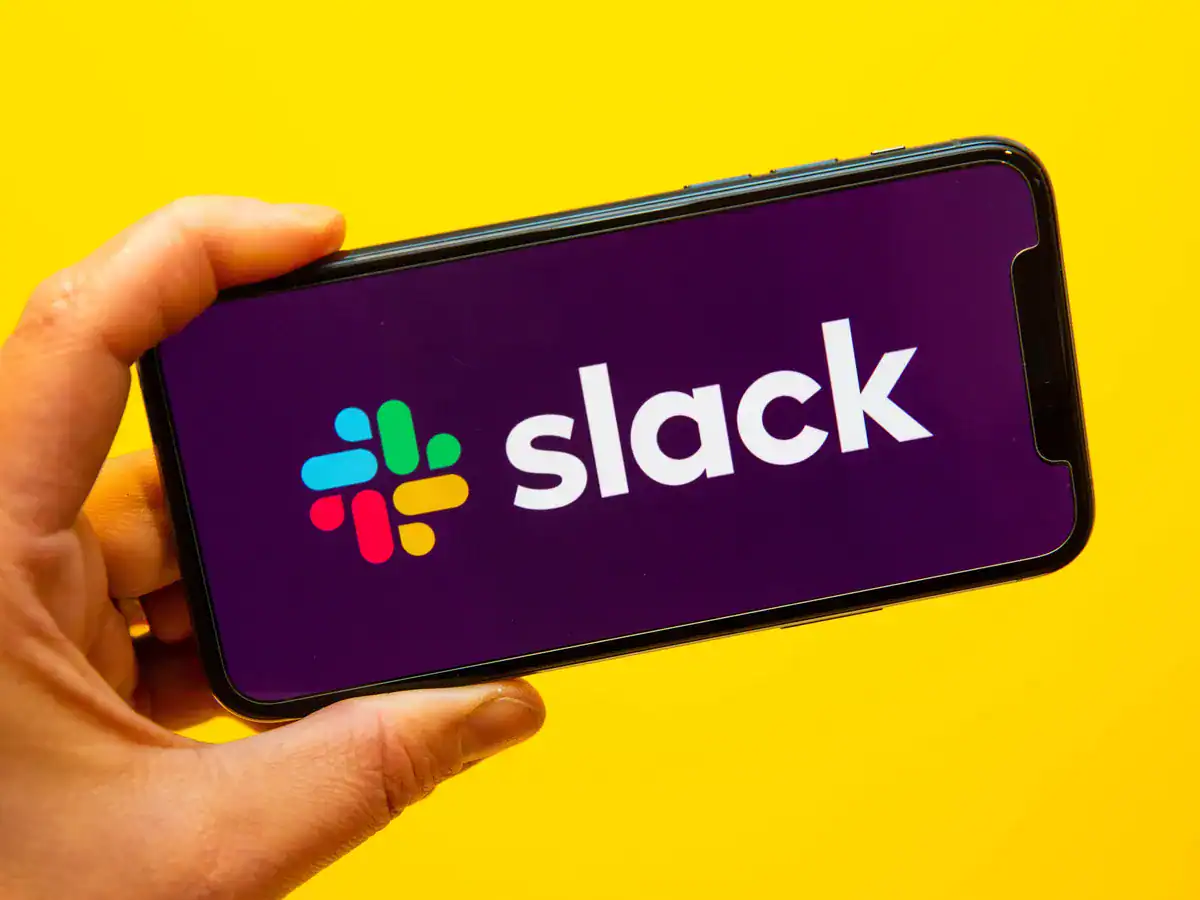 Slack تستخدم بيانات العملاء في التعلم الآلي وأتهامات بأنتهاك الخصوصية .. تفاصيل