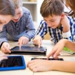 تواصل اجتماعي