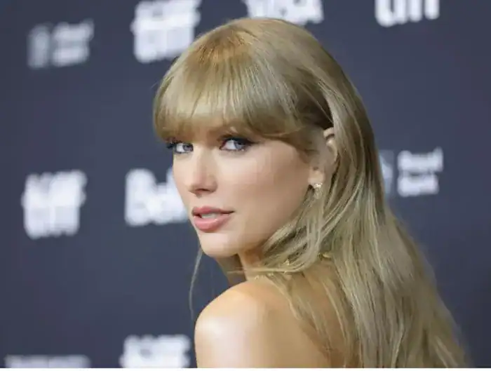 تايلور سويفت