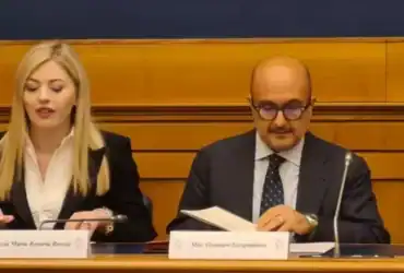 وزير الثقافة الإيطالي