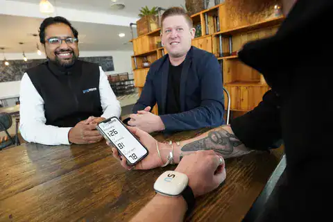 جهاز قياس ضغط الدم