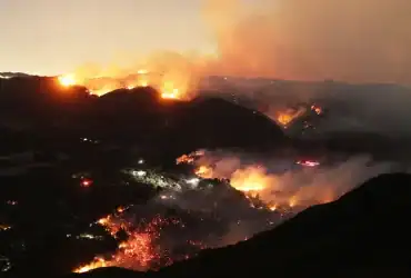احتراق قصر Succession الفاخر بفعل حرائق كاليفورنيا