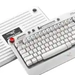 لوحة مفاتيح