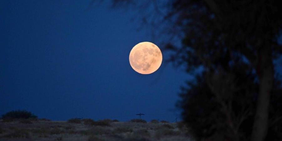 اقتران القمر بالثرايا