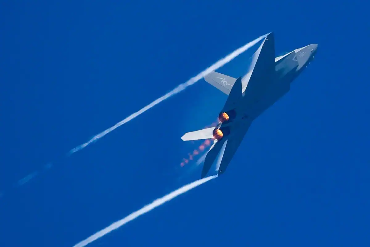 أحدث الطائرات الحربية