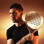 مضرب بالذهب