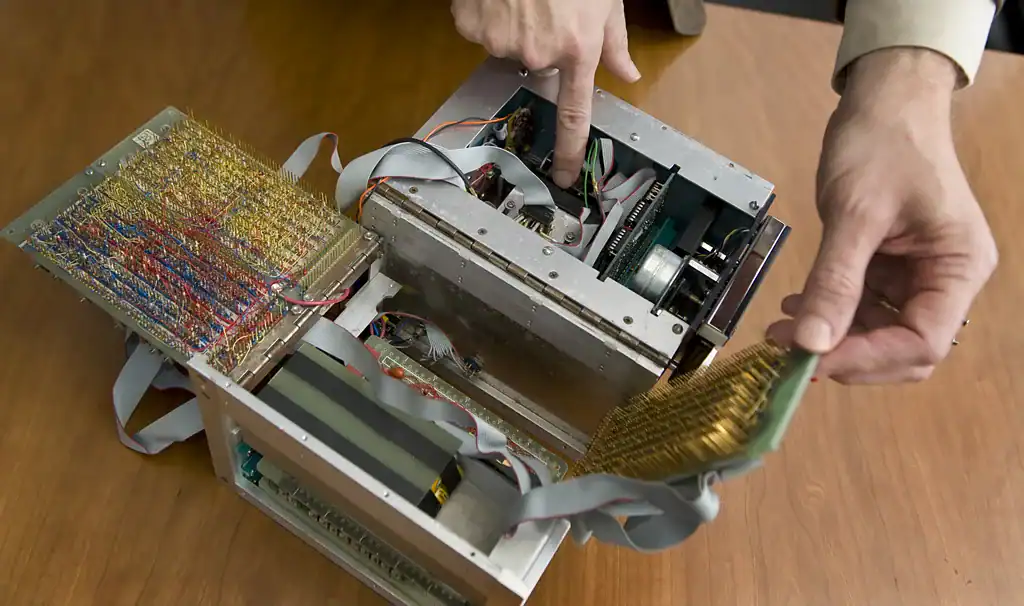 أول كاميرا رقمية- مصدر الصورة bbc